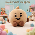 LLAVERO DE PELUCHE BTS MARRON