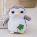 LLAVERO PINGUINO CON FRUTILLA