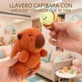 LLAVERO CAPYBARA CON ABEJA EN LA CABEZA QUE SE TIRA