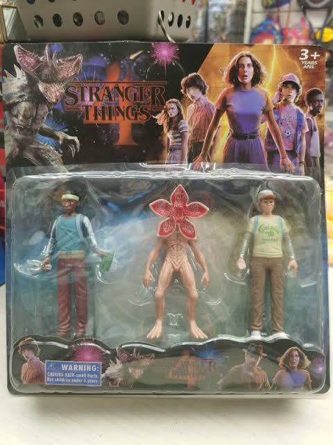 STRANGER THINGS EN BLISTER X3 X2U 8079 SURTIDO (S22807-5)